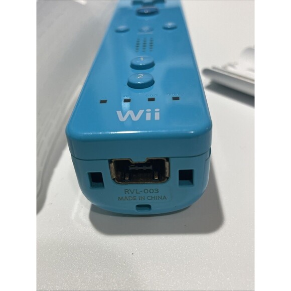 OEM Nintendo Wii Remote Controller Wiimote Blue Teal W/ Nunchuck Silicone Case - Picture 5 of 8